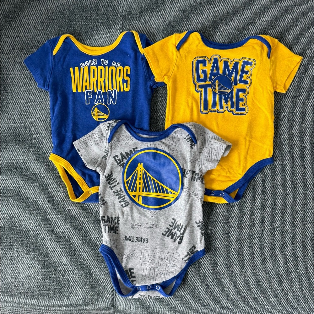 3 NBA Golden State Warriors Onesies (24M)